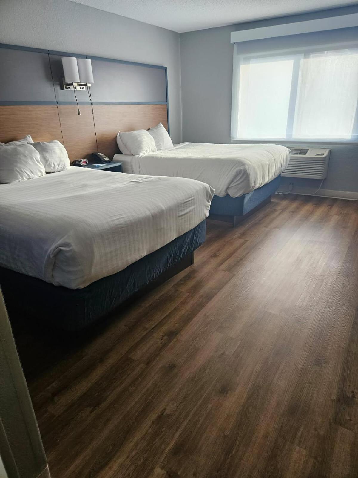 Americinn By Wyndham Albert Lea Zewnętrze zdjęcie